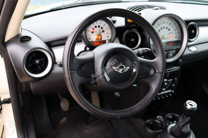 Mini One van