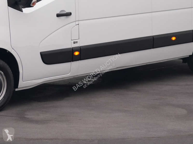 Furgoneta Renault 135PK