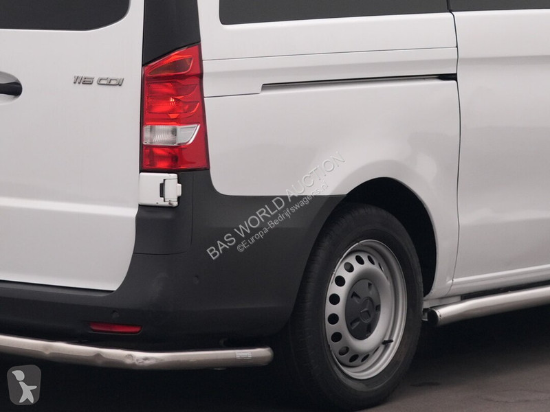 Bedrijfswagen Mercedes 116