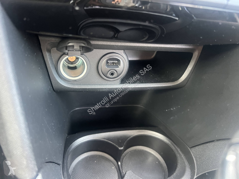 Užitkové vozidlo Peugeot 1.2 110ch Allure...