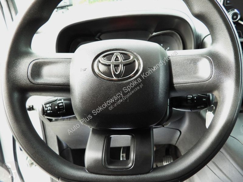 Furgoneta Toyota CITY