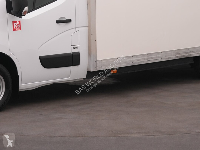 Furgoneta Renault 145PK