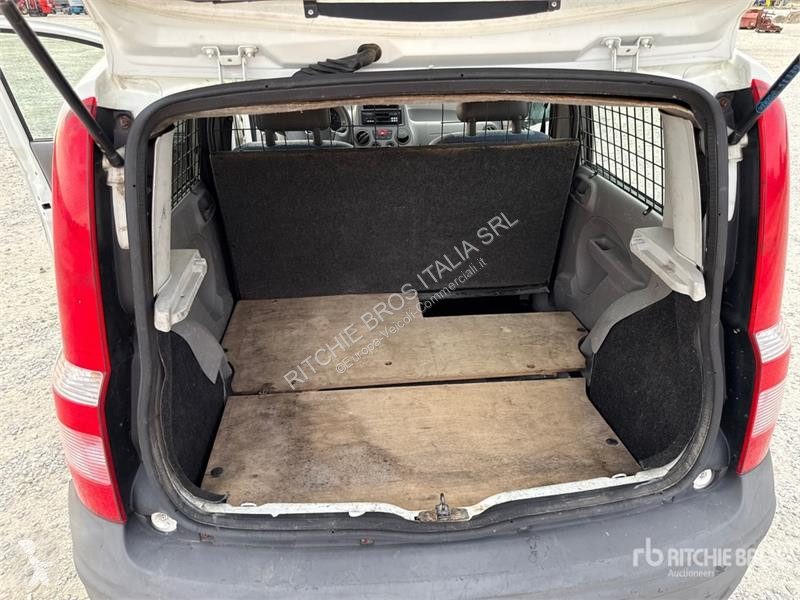 Veículo utilitário Fiat Cargo Van