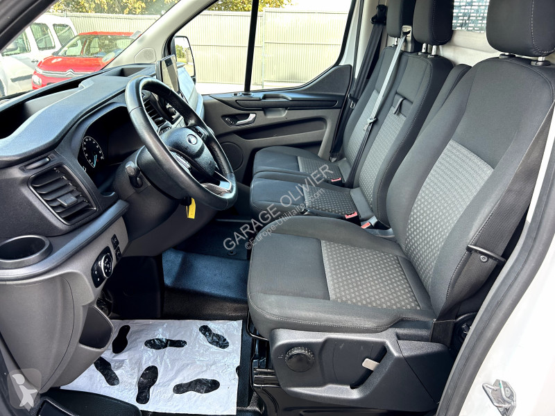 Véhicule utilitaire Ford 300 L1H1 2.0 Ecoblue...