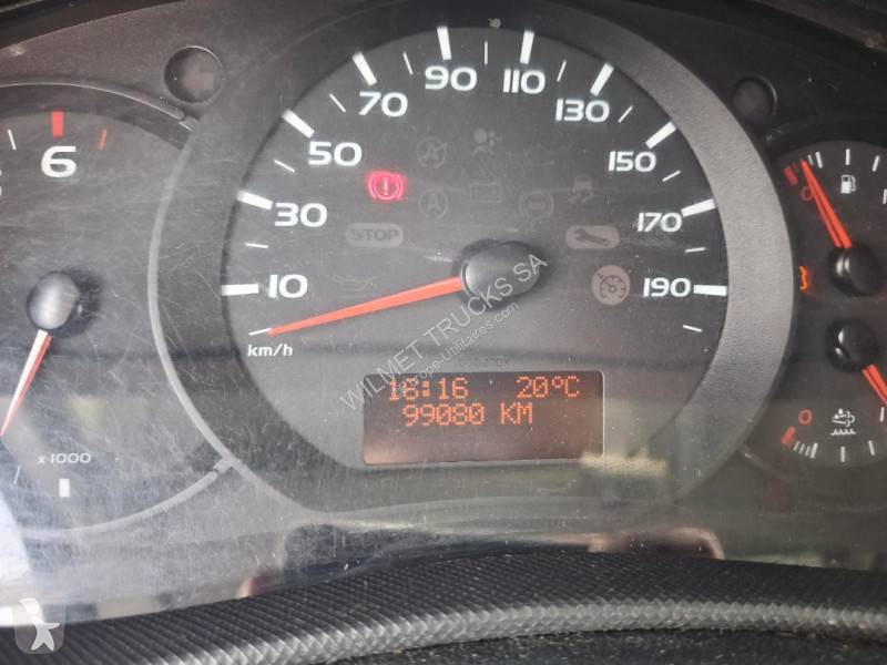 Véhicule utilitaire Renault 2.3 DCI 130