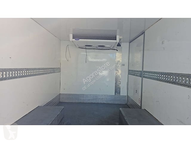 Véhicule utilitaire Renault TRAFIC