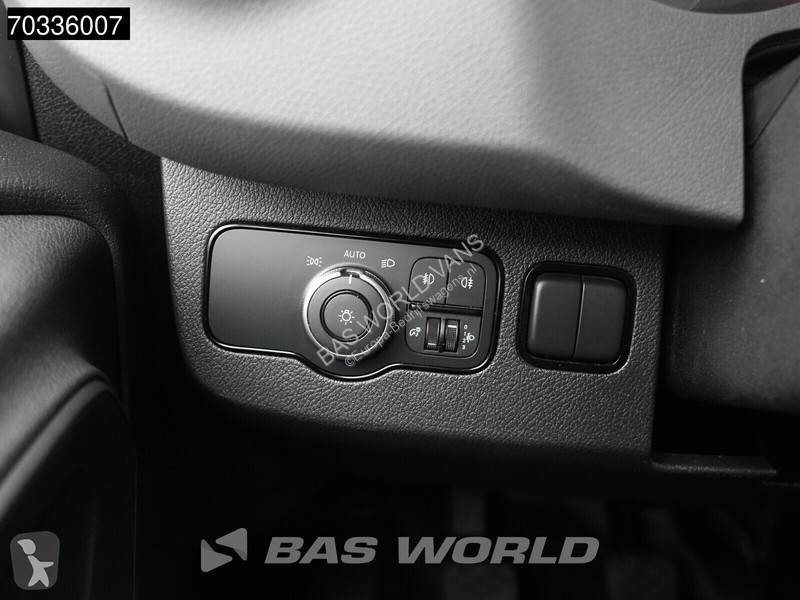 Коммерческий автомобиль Mercedes 311 CDI Open...