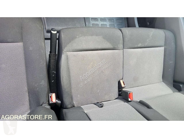Коммерческий автомобиль