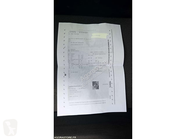 Коммерческий автомобиль