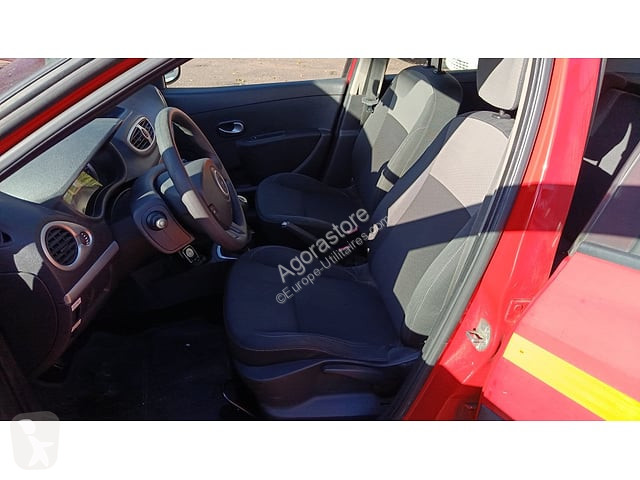 Коммерческий автомобиль Renault CLIO