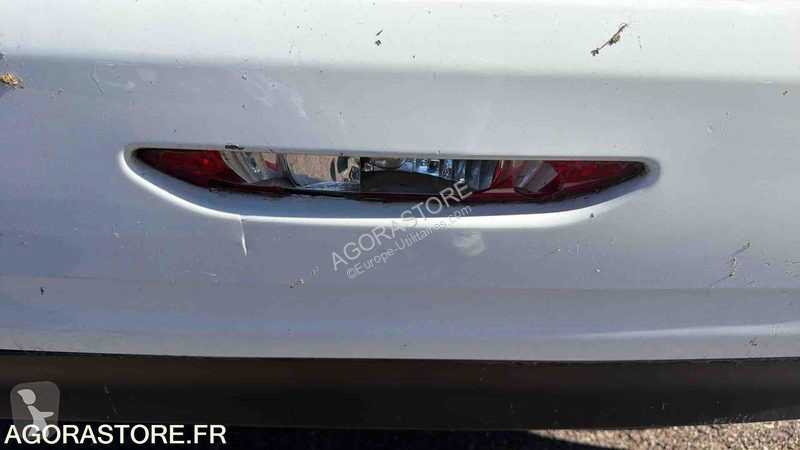 Samochód dostawczy Peugeot 208