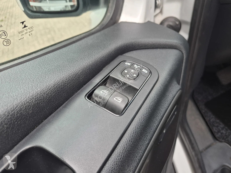 Véhicule utilitaire Mercedes 316 CDI/ L2H1/Aut/...
