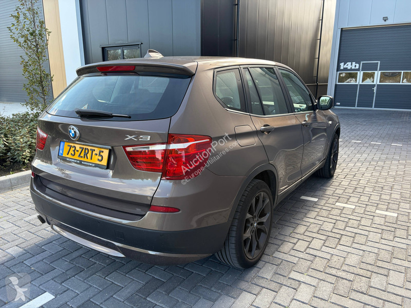 Véhicule utilitaire BMW