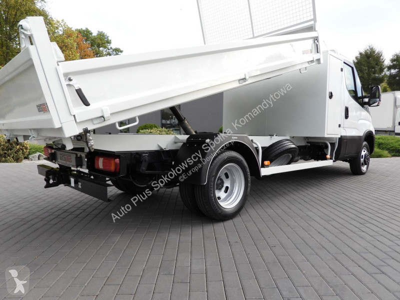 Véhicule utilitaire Iveco 35C16 DAILY