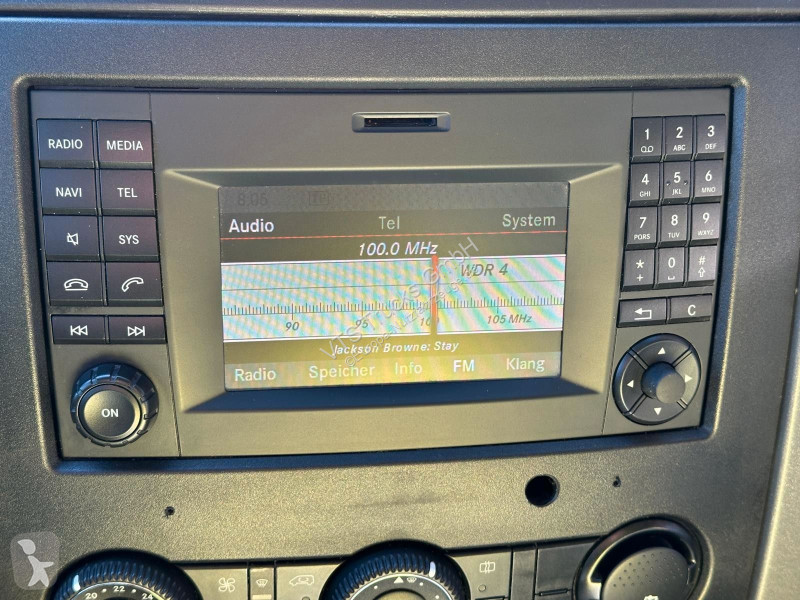 Véhicule utilitaire Mercedes 519 Cdi Hospi...