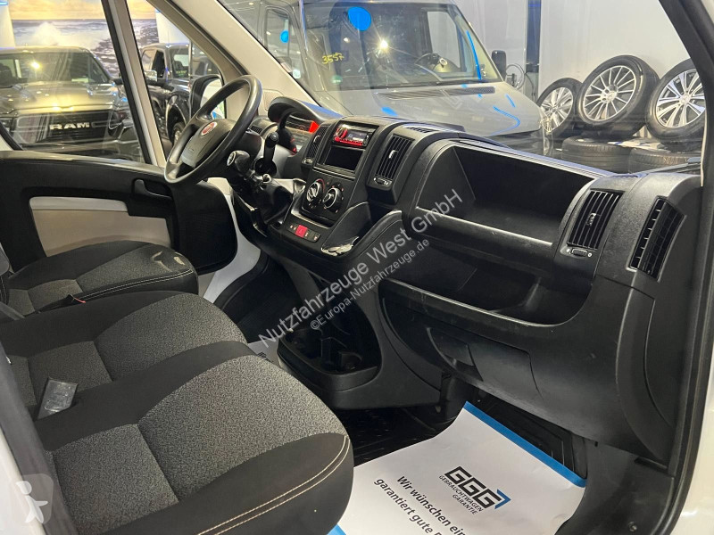 Véhicule utilitaire Fiat...