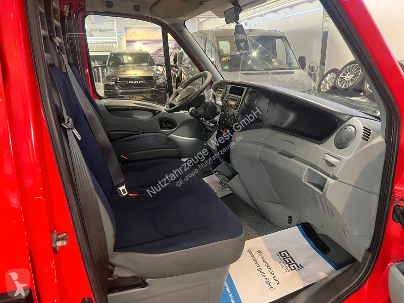 Véhicule utilitaire Iveco...