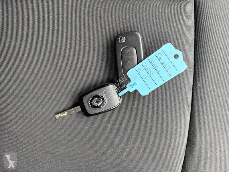 Véhicule utilitaire Renault Grand Comfort 1.3...