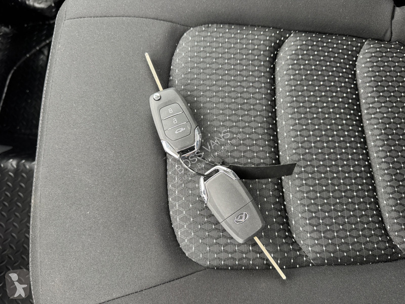 Véhicule utilitaire Maxus e 9 65kWh 204PK e 9