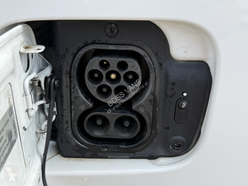 Véhicule utilitaire Volkswagen e 37kWh 113PK E-
