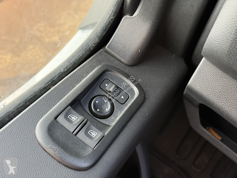 Véhicule utilitaire Renault 2.3DCi 135PK