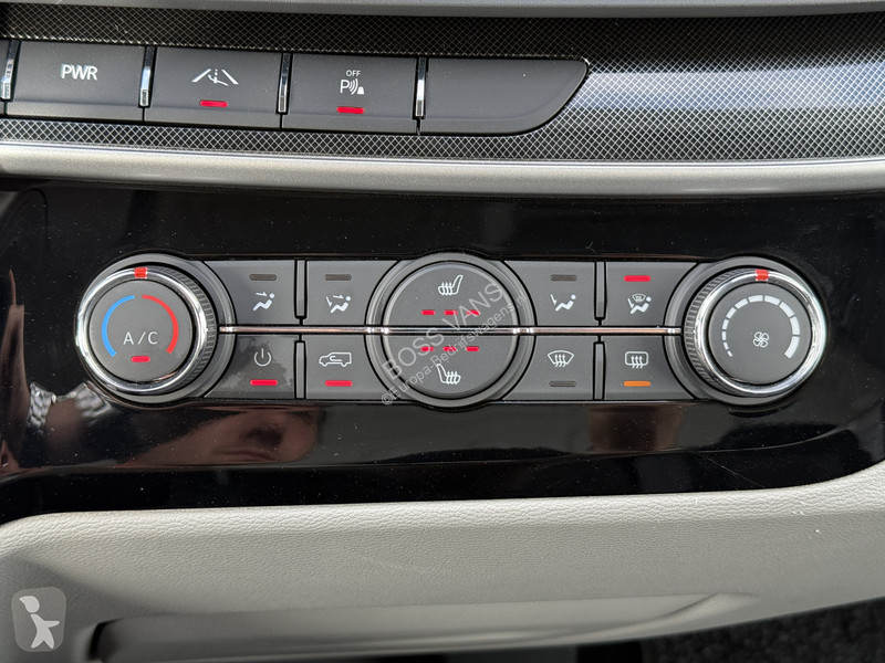 Véhicule utilitaire Maxus e 9 89kWh 204PK e 9
