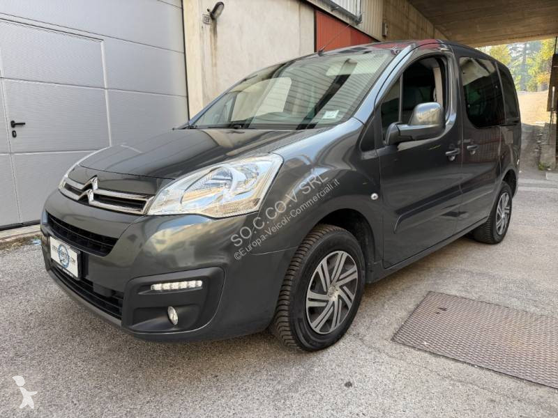 Véhicule utilitaire Citroën 1.6 HDI 100