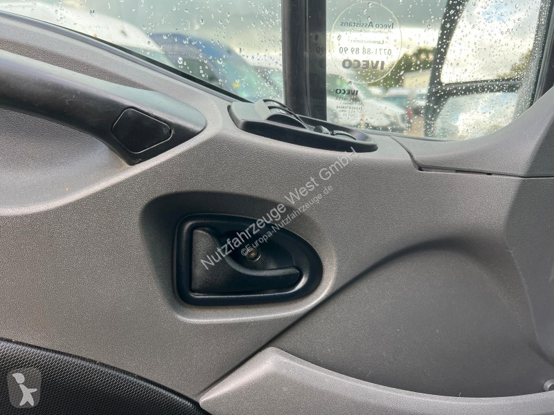 Véhicule utilitaire Iveco 35S15 Koffer...