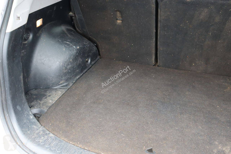 KIA  van