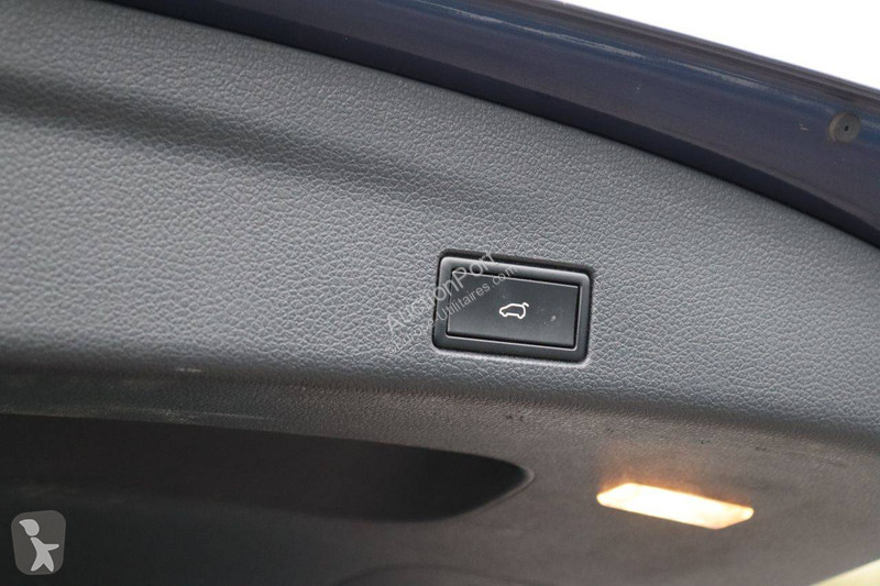 Seat  van