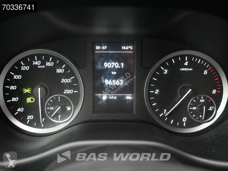 Furgoneta Mercedes 110 L2H1 Airco Cruise LED...