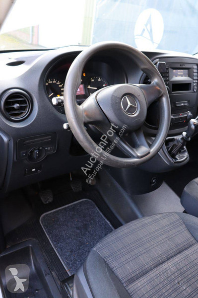 Furgoneta Mercedes