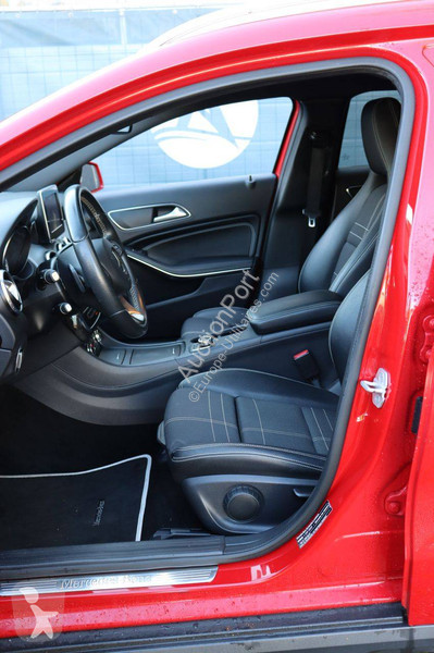 Bedrijfswagen Mercedes D GLA