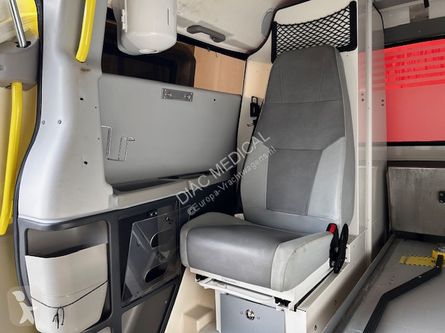 Véhicule utilitaire Volvo 2.3 Liter Diesel 4×2...