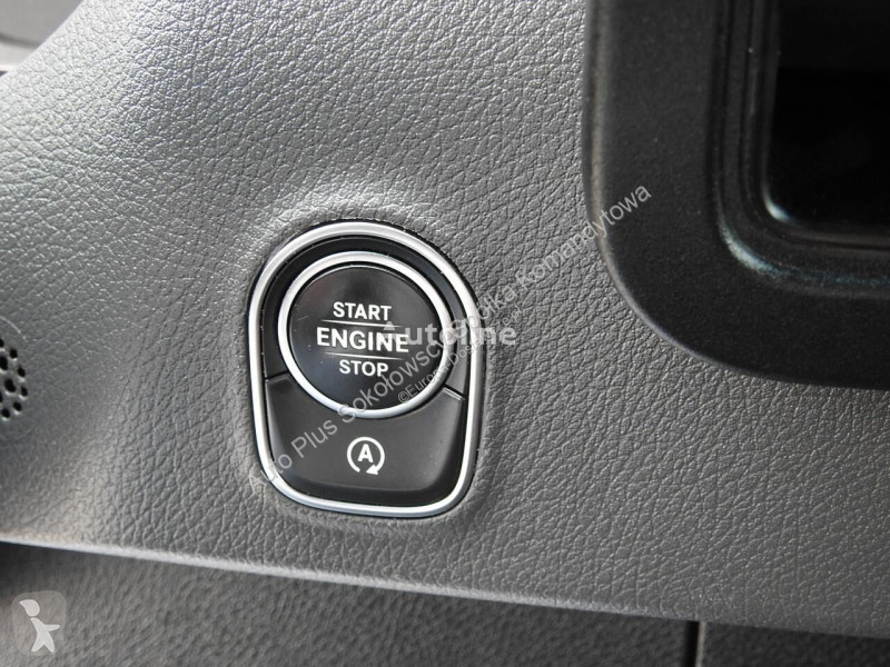 Véhicule utilitaire Mercedes SPRINTER FURGON...