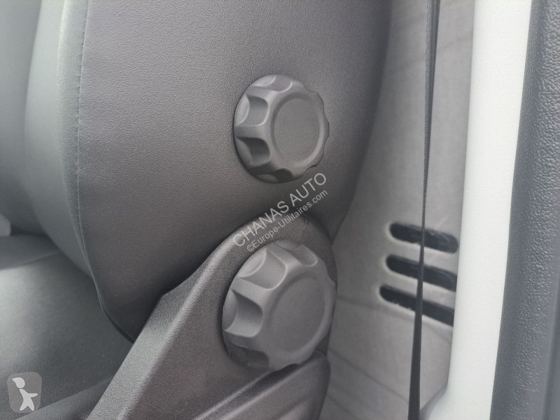 Autoutilitară Iveco 35C18 180CV 3L MIXTE HAYON...