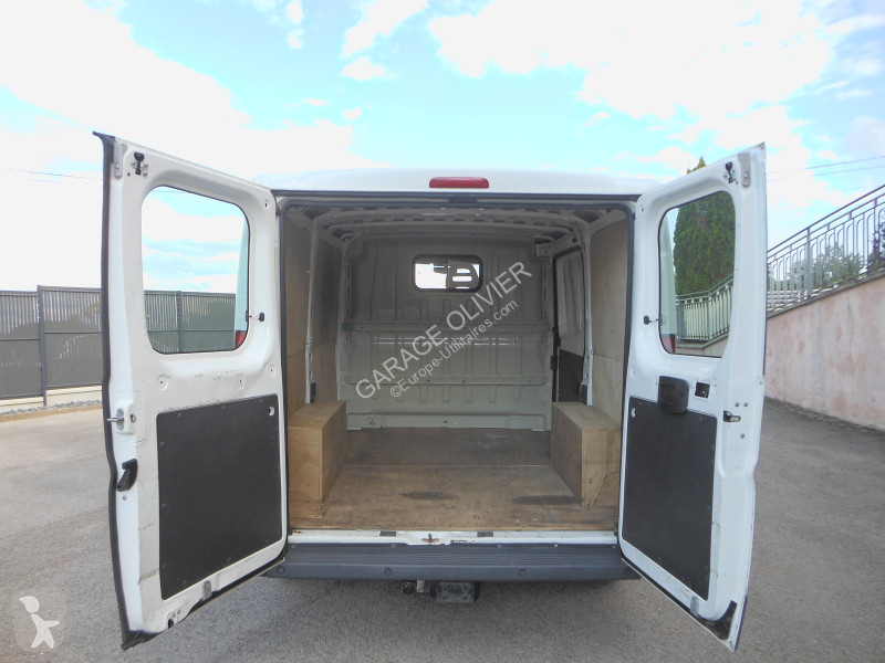Véhicule utilitaire Citroën 30 L1H1 2.0 Bluehdi...