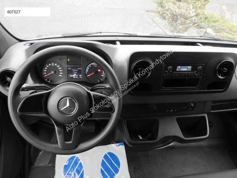 Véhicule utilitaire Mercedes ESPRINTER NOWY...
