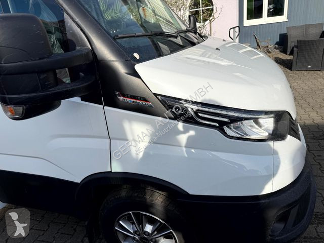 Nyttofordon Iveco 35S18A8H3.0 Hi-matic Koffer...