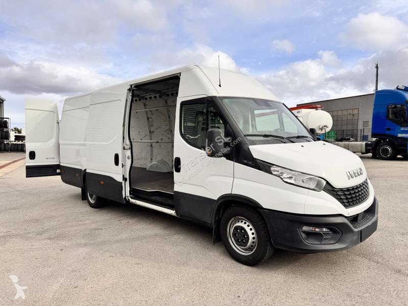 Furgoneta Iveco 35-S-16