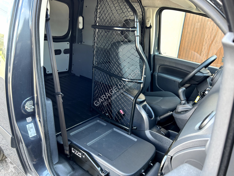 Véhicule utilitaire Mercedes Compact 109 1.5...