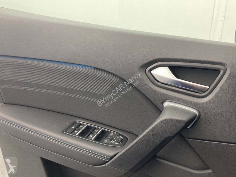 Veicolo commerciale Renault Captur E-Tech full...