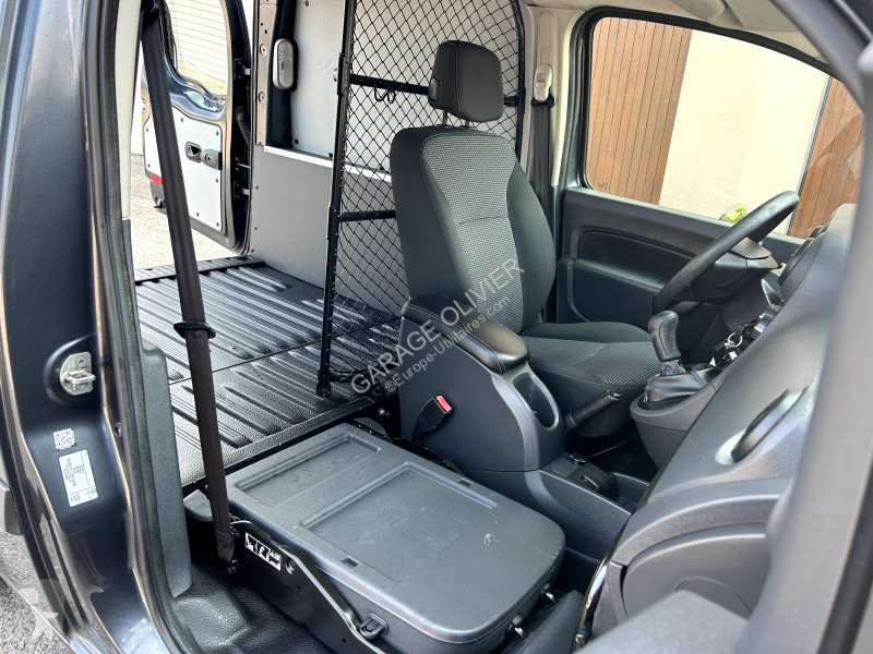 Véhicule utilitaire Mercedes Compact 109 1.5...