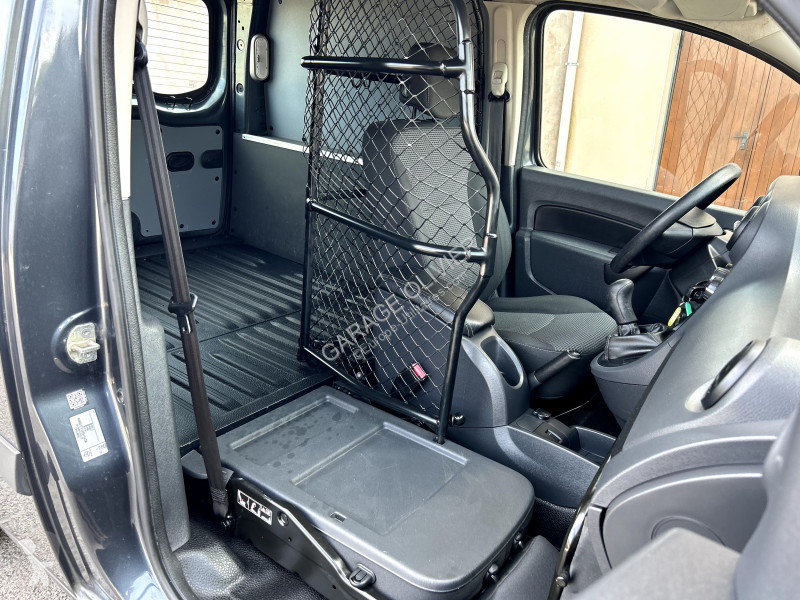 Véhicule utilitaire Mercedes Compact 109 1.5...