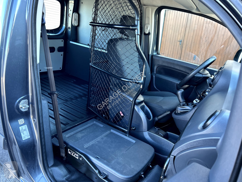 Véhicule utilitaire Mercedes Compact 109 1.5...