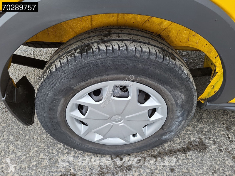 Furgoneta Ford 130pk L2H2 Navi Airco Cruise...