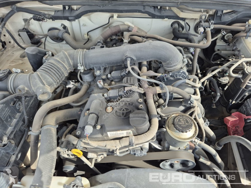 Véhicule utilitaire Toyota Hilux