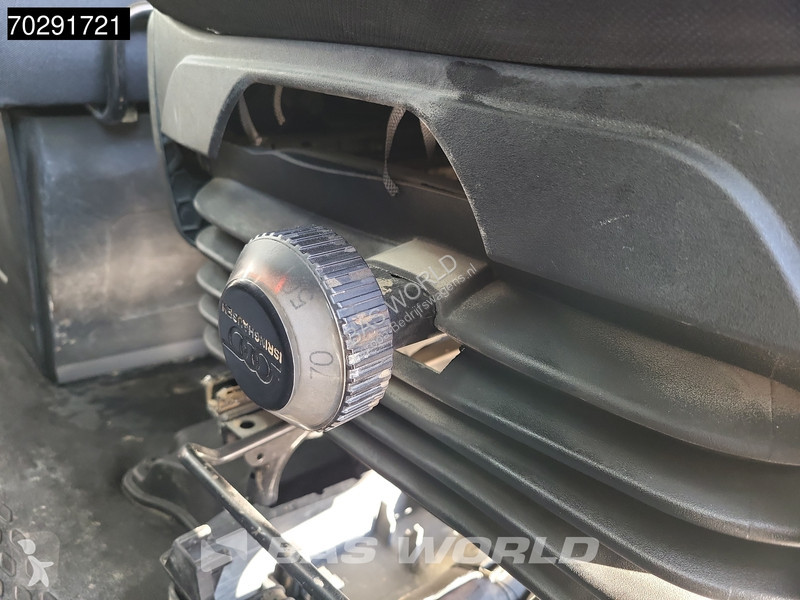 Véhicule utilitaire Iveco 70C18 3.0L Open...