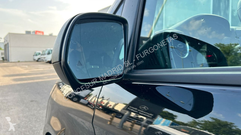 Véhicule utilitaire Mercedes 116CDI AT 120kW...