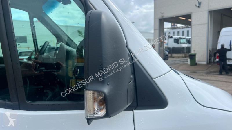 Véhicule utilitaire Mercedes Nuevo Sprinter 311...